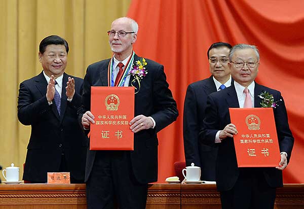 ０沖村憲樹氏が中国で受賞